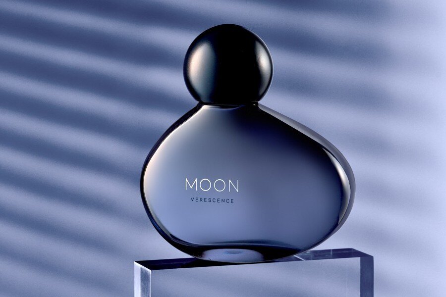 perfume bottle design Moon